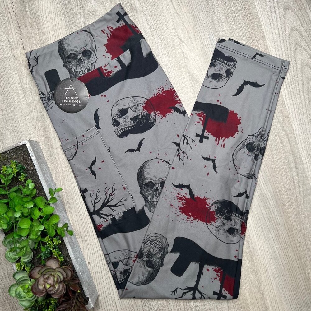 Spooky Graveyard Halloween Print Gray Leggings w/ Pocket